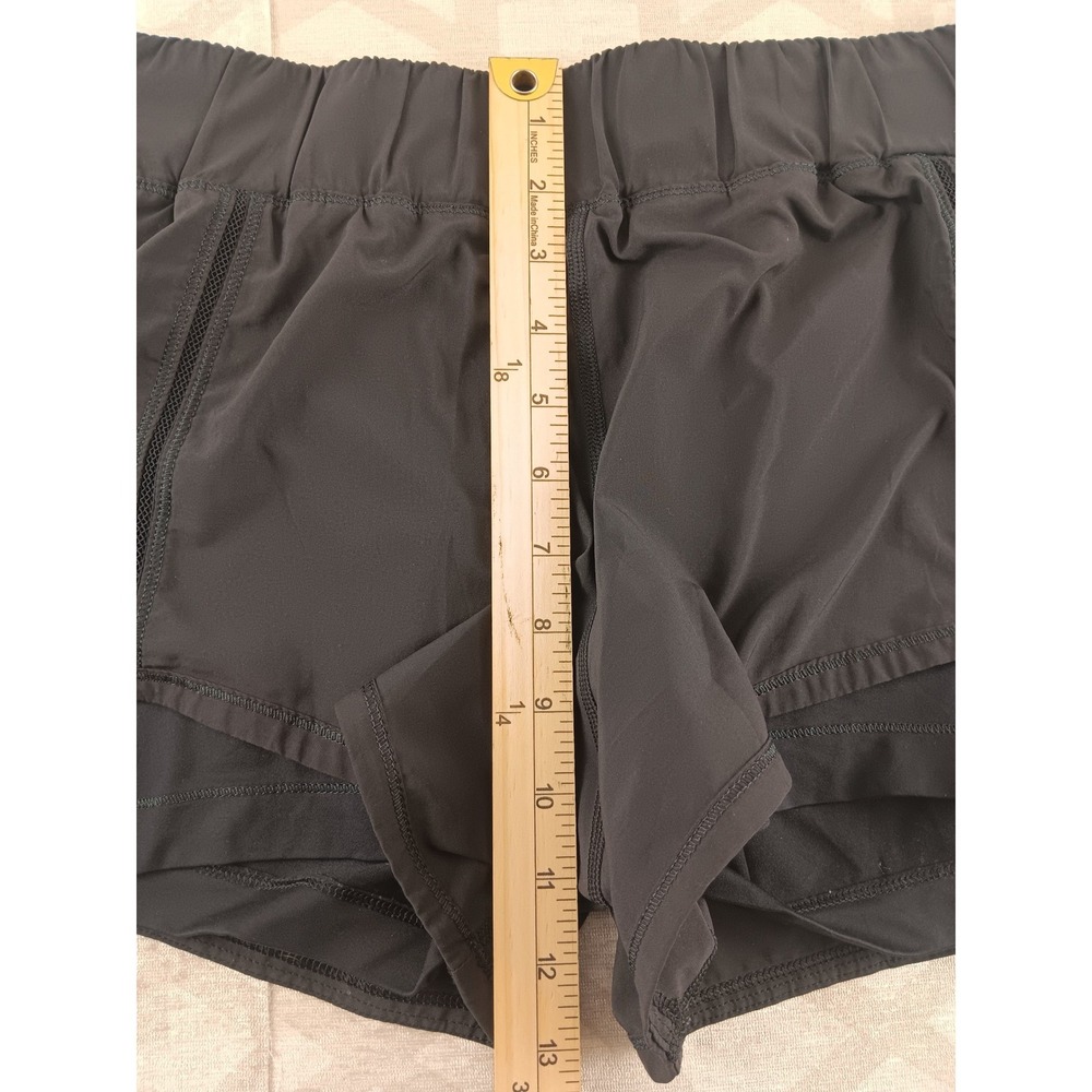 Lululemon Black Running Shorts Double Layer Mesh Insets Women‎ Size 8 - Picture 4 of 8